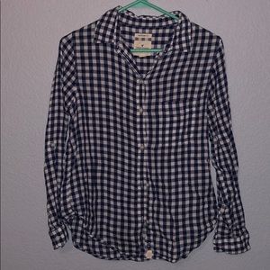 CHECKERED BUTTON UP SHIRT